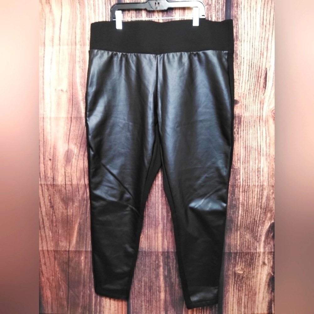 Torrid Chic Black Faux Leather Pants size 1
